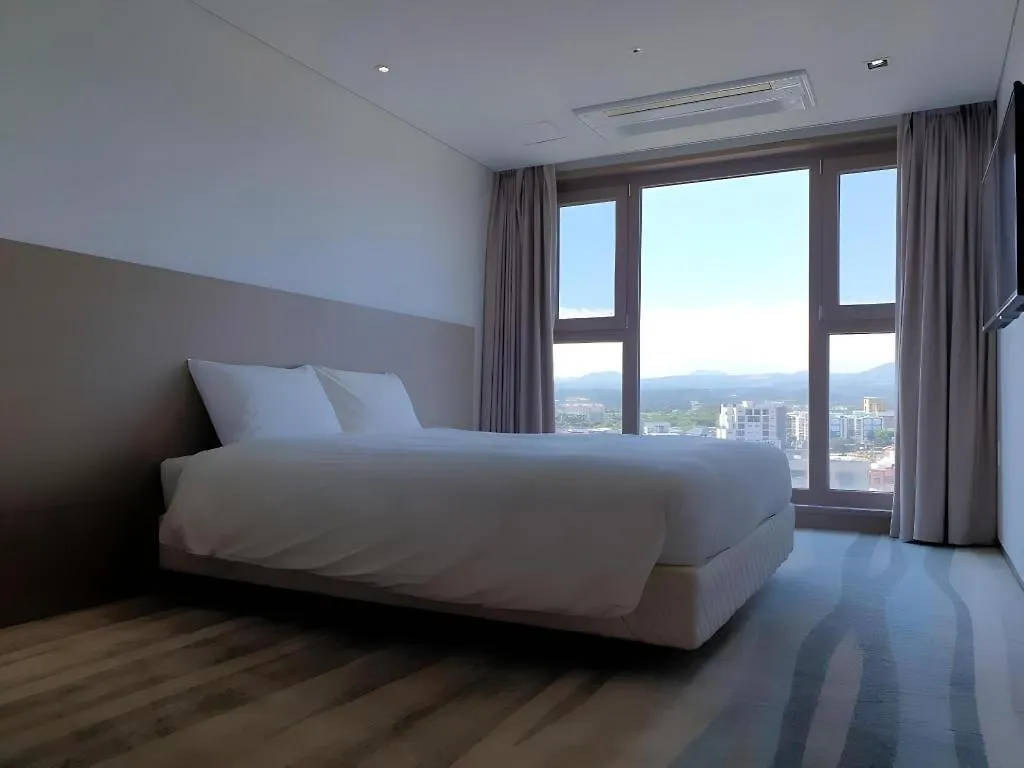 Ebenezer Hotel Hamdong-ni 4*,  South Korea
