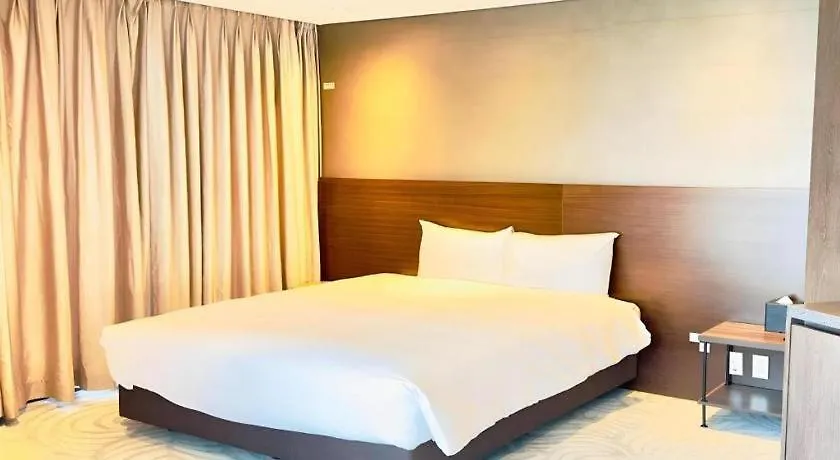 Ebenezer Hotel Hamdong-ni 4*,  South Korea