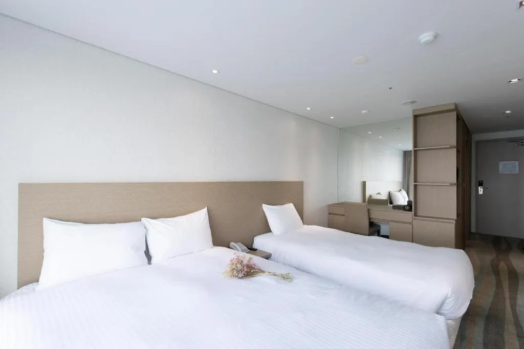 Ebenezer Hotel Hamdong-ni