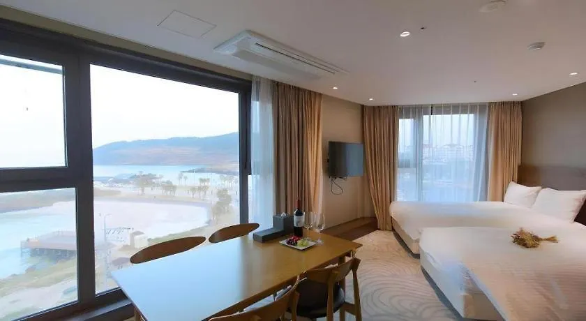 Ebenezer Hotel Hamdong-ni