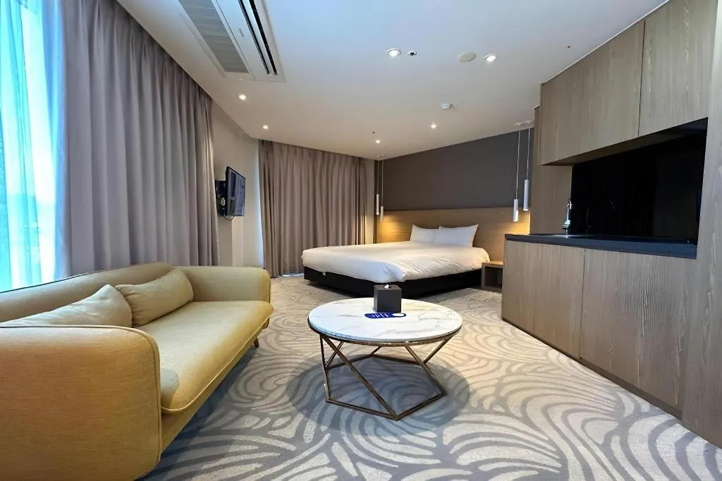 Ebenezer Hotel Hamdong-ni