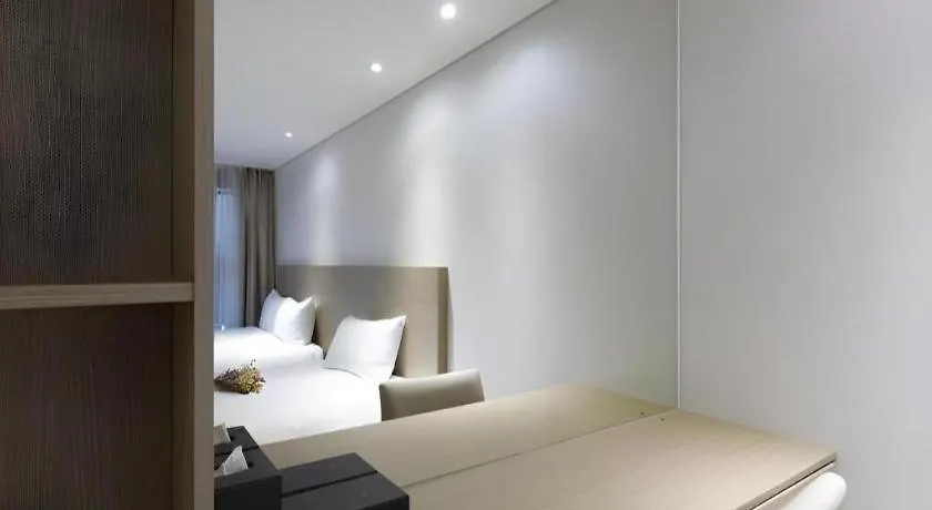 Ebenezer Hotel Hamdong-ni